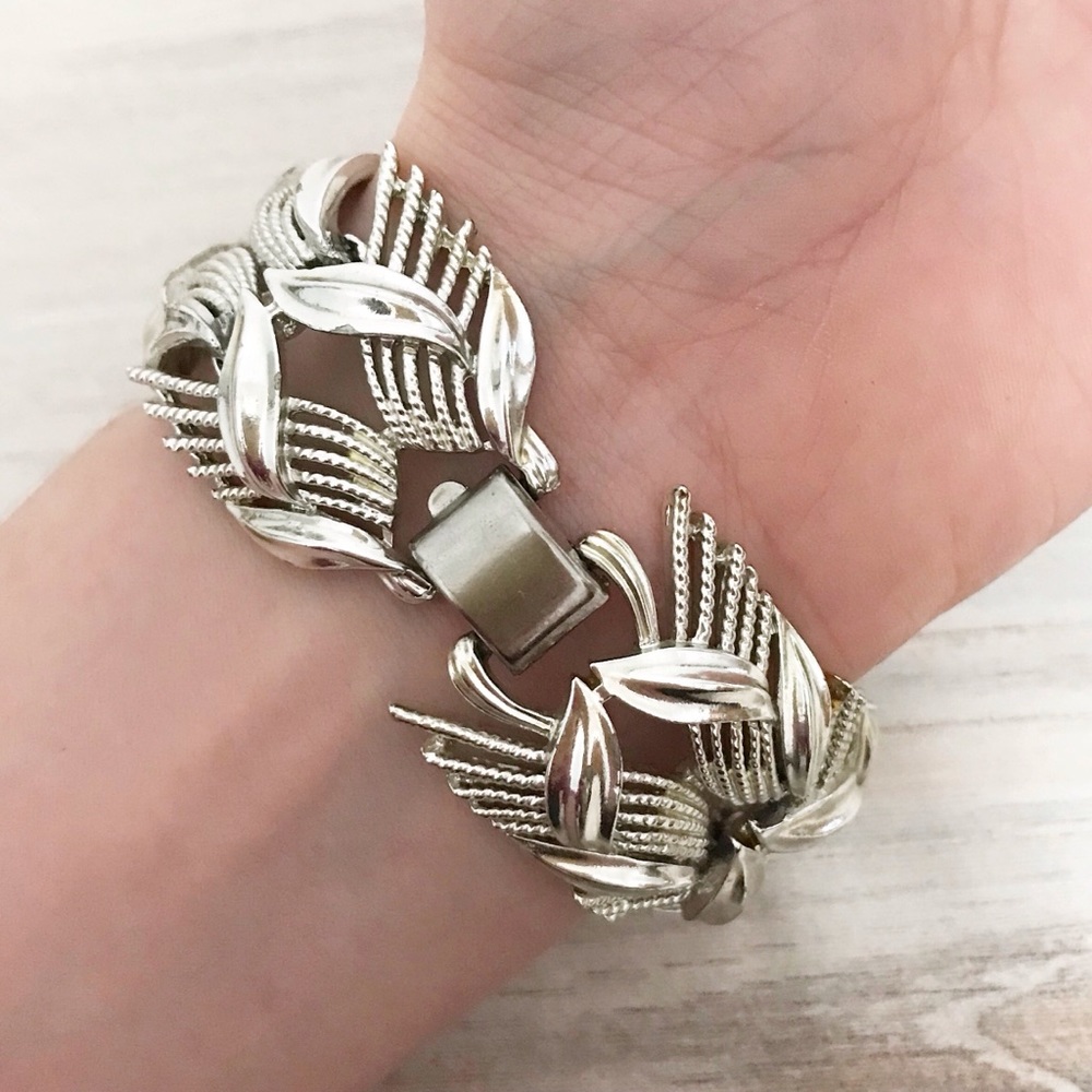 Coro Statement Link Bracelet - image 2